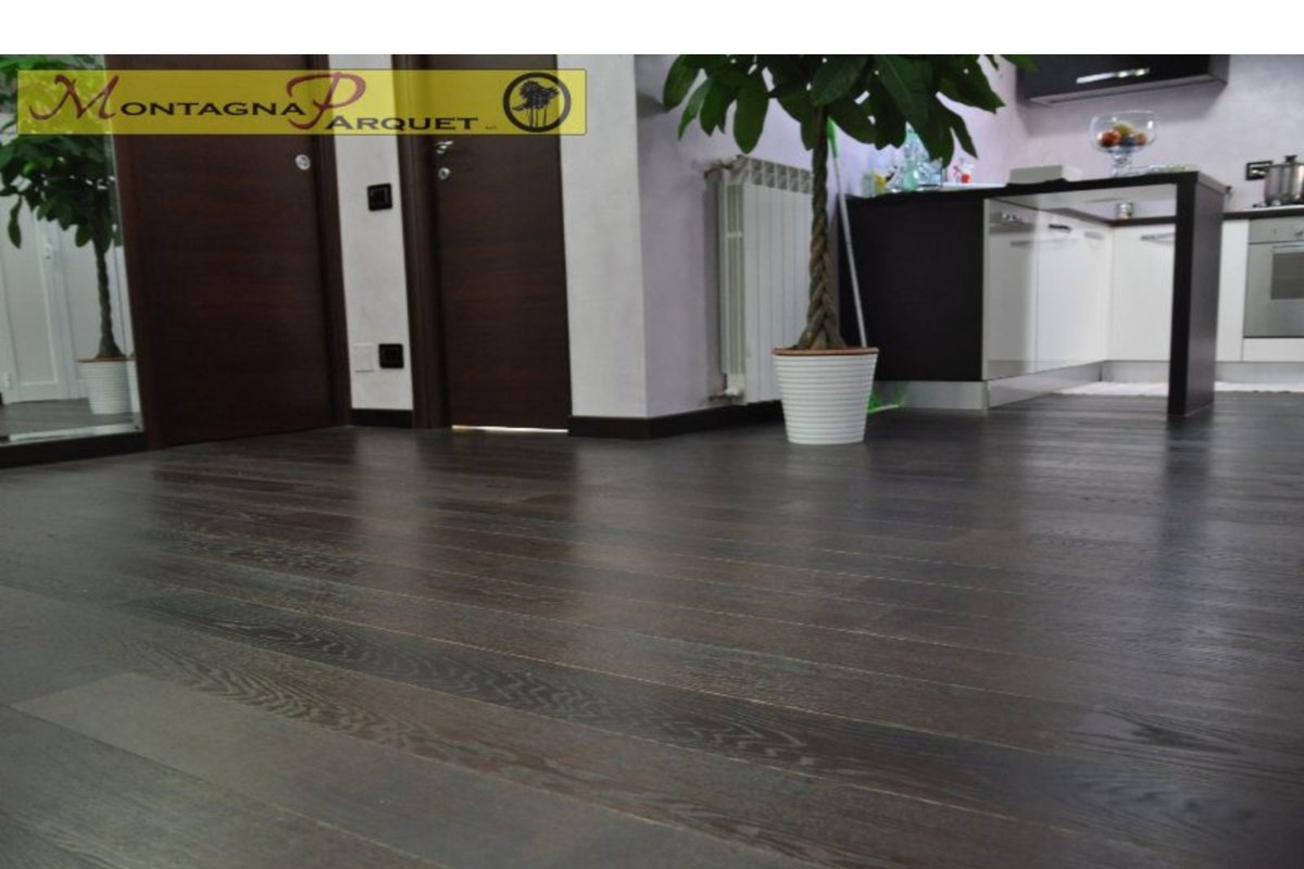 Plancia Prefinita 2 strati Rovere Tinto Wengè — Montagna Parquet