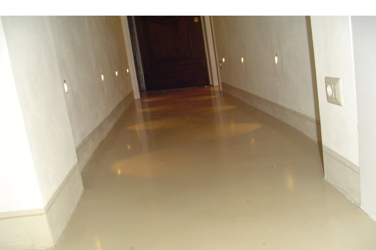 Pavimenti in resina Protection in colata — Resine Strutturate