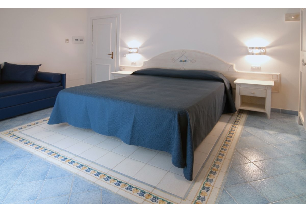 Collezione Mediterranea — Ceramica Vietri Antico