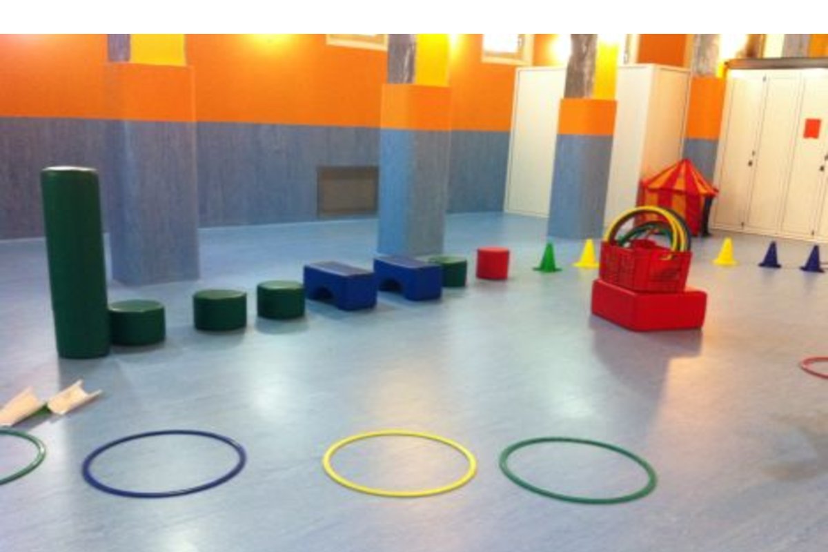 Pavimenti vinilici direzionali POLYFLOR XL PU AS — Liuni SpA