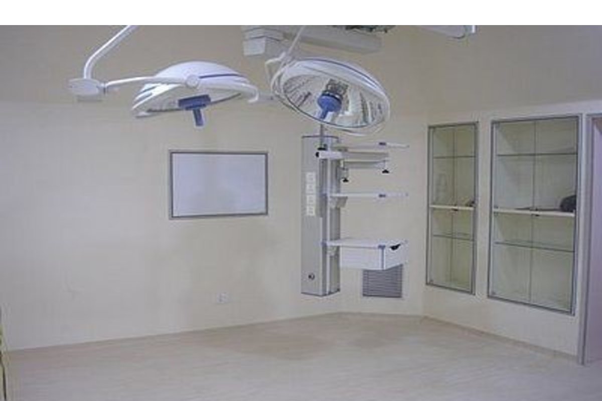 Pavimenti statici dissipativi POLYFLOR SD — Liuni SpA
