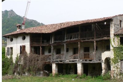 Travi legno antico di recupero