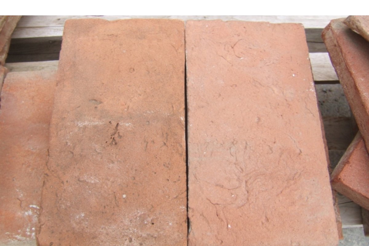 Mezzane da sottotetto "grandi" in cotto antiche — Recuperando Brick and Stone