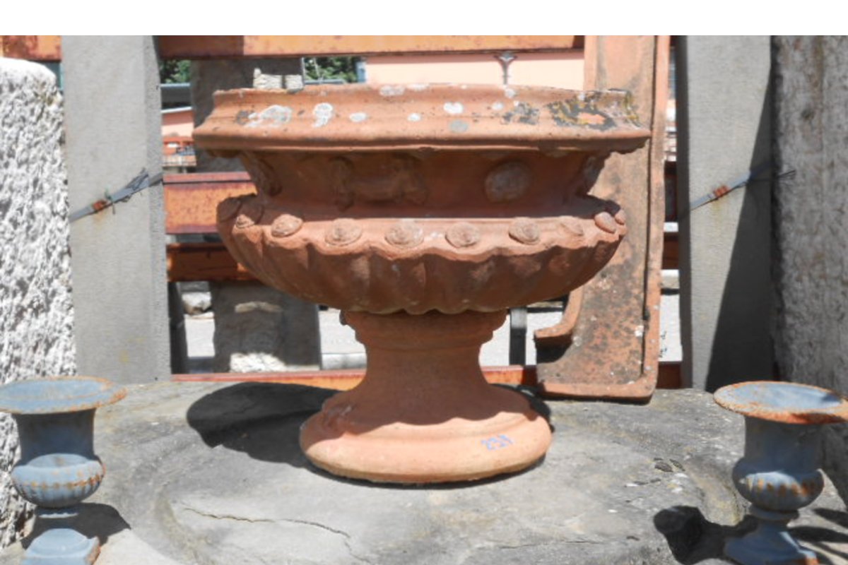 Vaso in cotto antico — Recuperando Brick and Stone