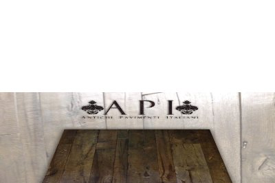 Pavimento a listoni in legno antico di recupero