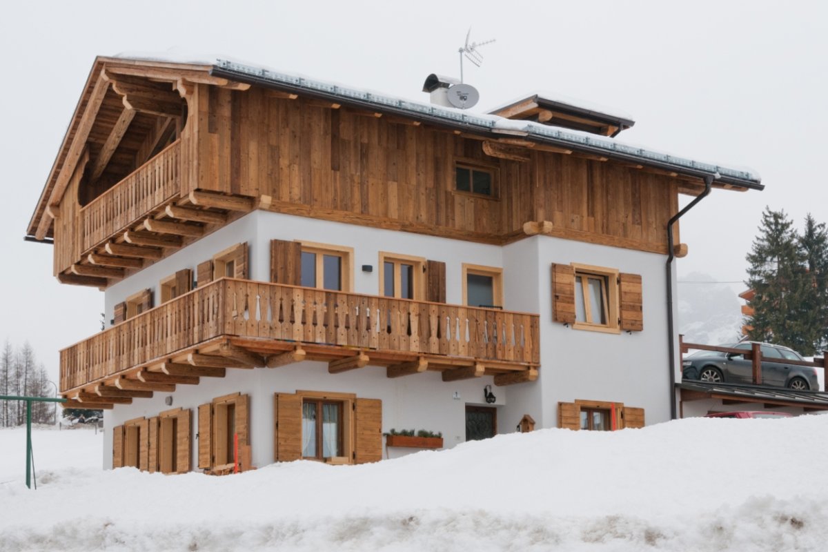 Rivestimenti legno antico di recupero — ANTICA EDILIZIA s.r.l.