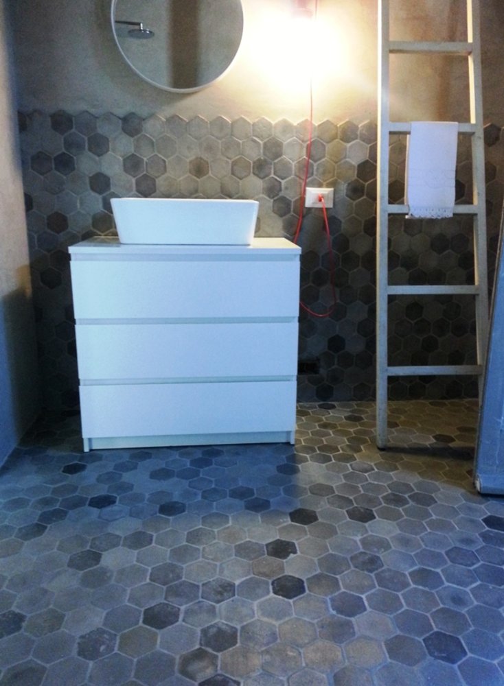HANDMADE GREY COTTO - FLOORS & TILES