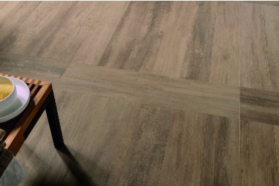 VIBE: gres porcellanato effetto legno