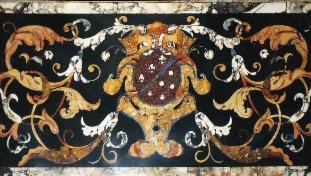 Pavimenti e rivestimenti in marmo intarsiati — immagine 1 di 3