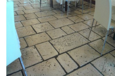 Riproduzione chianca in pietra