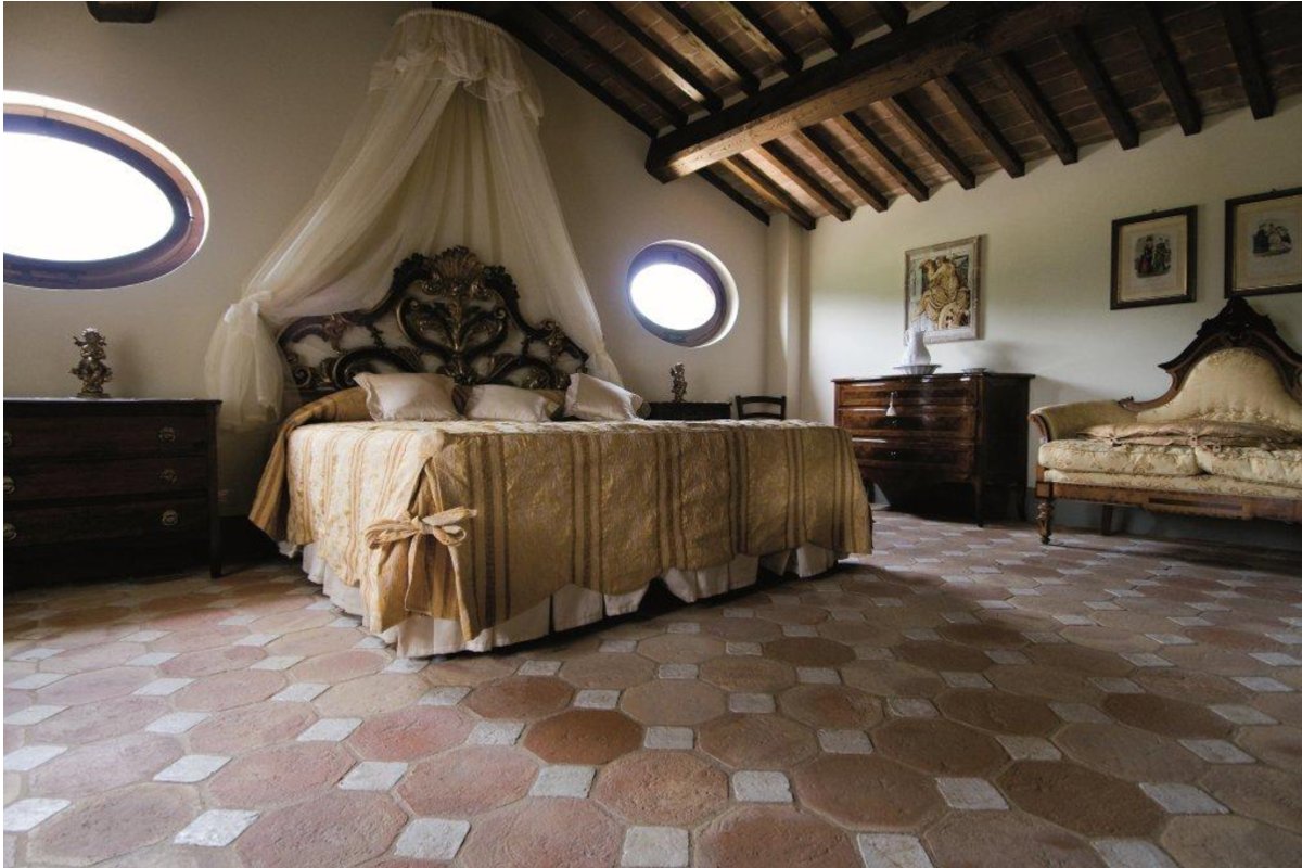 Ottagono con tozzetto in legno o smaltato — Cotto Etrusco by Materia+ Srl